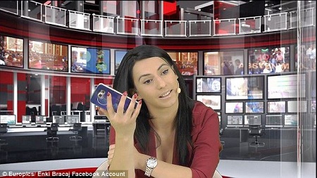 Aspiring TV Reporter Auditions Half Naked and Immediately Gets Job (Photos)