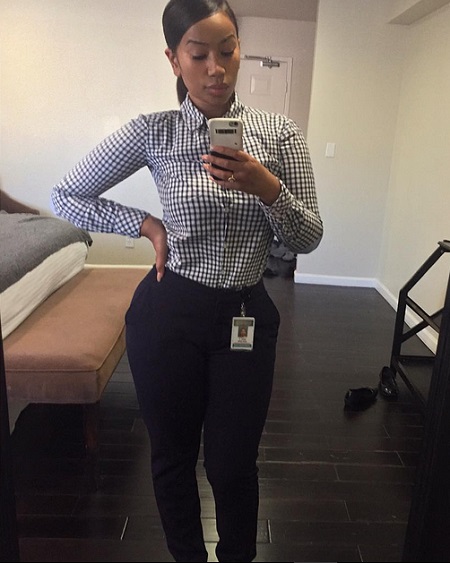 So Endowed! See the S*xy Photos of This Corporately Dressed Curvy Lady ...
