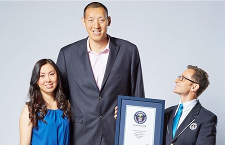 Meet The World's Tallest Married Couple (Photos)