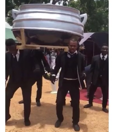 Popular Food Vendor Buried In A Pot-like Coffin (Photos/Video)