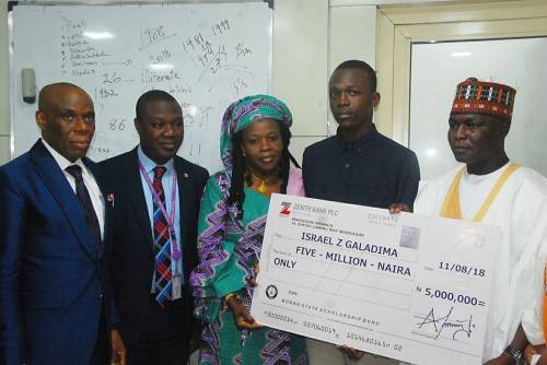 Student Who Scored 364 In JAMB, 9 Distinctions In WAEC Presented With N5m Cash (Photo)