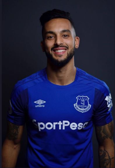 Everton Completes The Signing Of Theo Walcott From Arsenal (Photos)