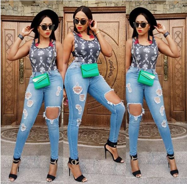 Nigerian Actress, Rukky Sanda Steps Out In Ripped Jeans (Photos)