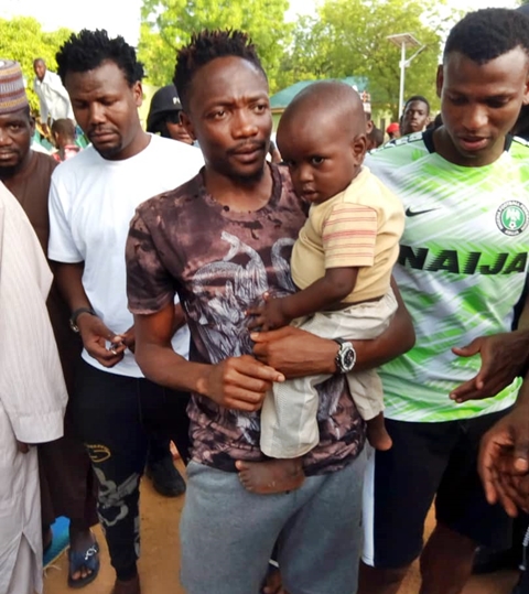 Super Eagles Player, Ahmed Musa Mobbed By Excited Football Fans As He Arrives Sokoto (Photos) %Post Title