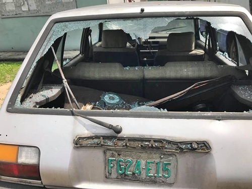 Properties Worth Millions Of Naira Destroyed, Two Killed As Gunmen Attack High Court In Rivers (Photos) %Post Title