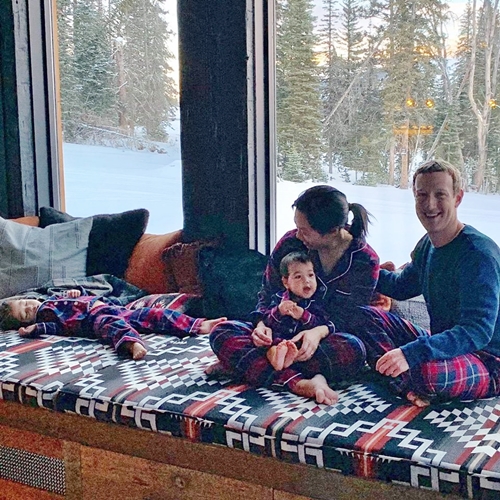 How Billionaire Facebook CEO, Zuckerberg Celebrated Thanksgiving With Family