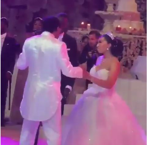 Pastor Chris Oyakhilome Dances Shaku Shaku At His Daughter's White Wedding (Video) %Post Title