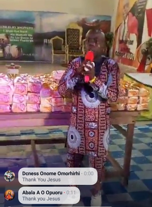 Bishop Iboyi shares annointed bread