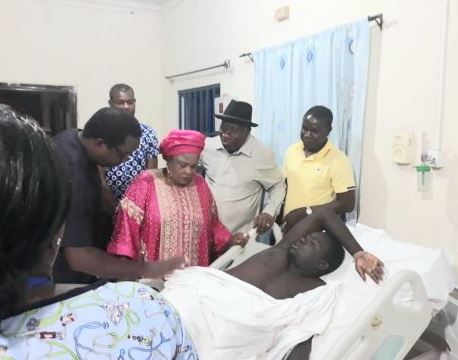 Jonathan visits soldier injured during gunmen&rsquo;s attack on his residence