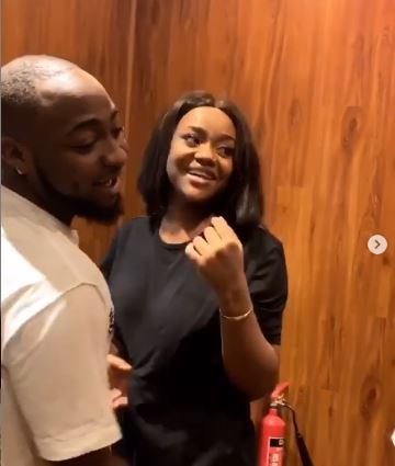 Davido Surprises Girlfriend, Chioma With Lots Of Gift On Valentine's Day