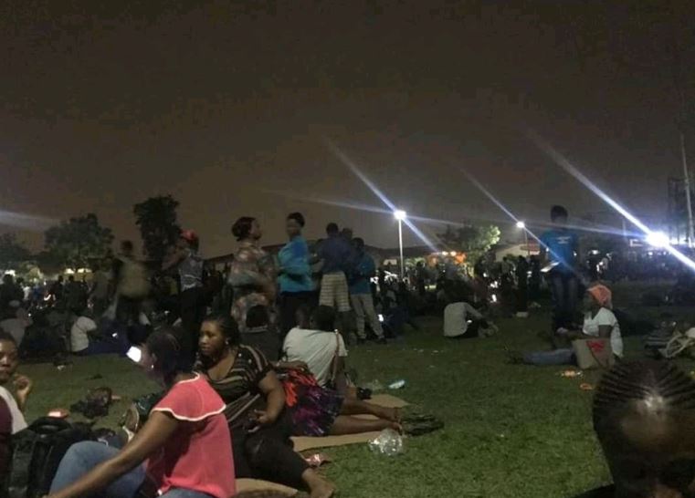 See How Corps Members On INEC Duty Were 'Packed Like Sardines' In The Dark 
