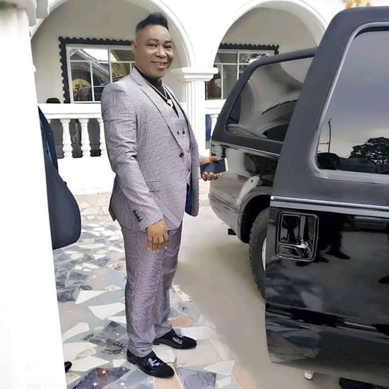 Pastor Buys His Third Hummer Limousine, Shows It Off In Aba (Video)
