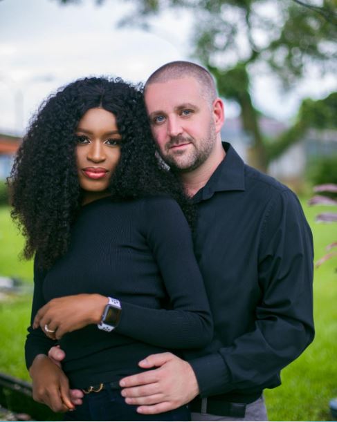 Dainty Archibong, Oyinbo