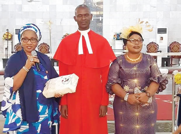 Venerable Femi Taiwo (middle)