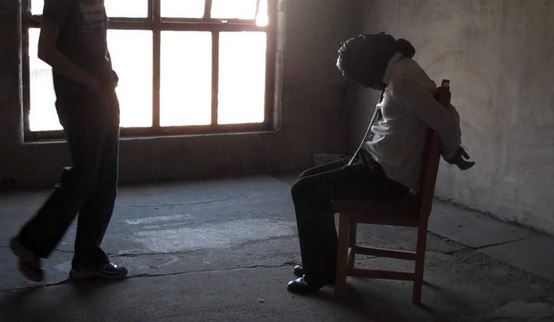 man kidnaps sister