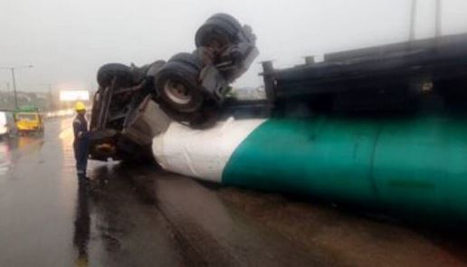 tanker collapsed on Otedola bridge