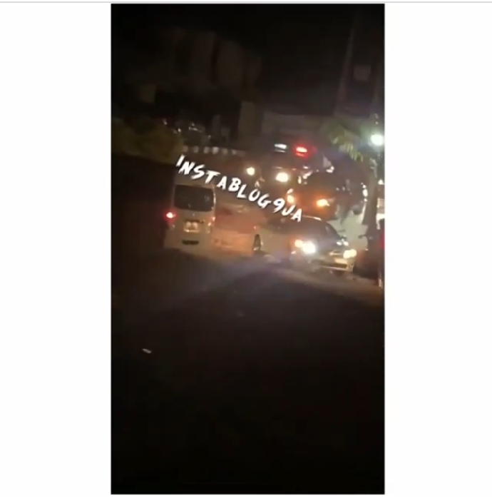 EFCC taking cars from Osogbo nightclub