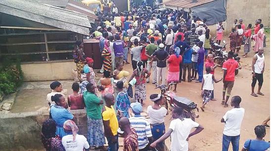 Ogun residents protesting lockdown