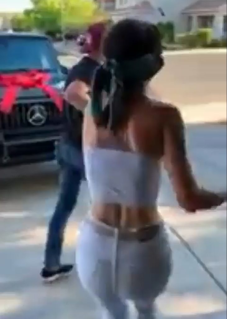 The woman rejected the Gwagon gift