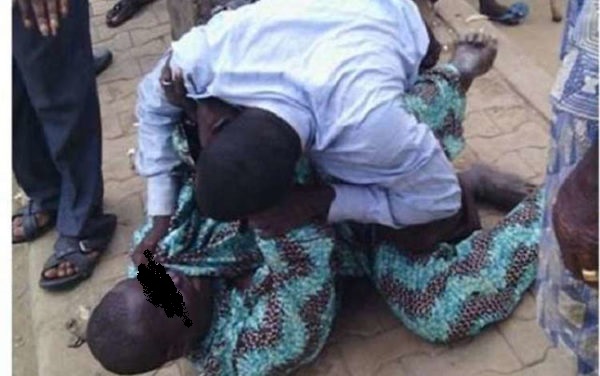 Two men fighiting