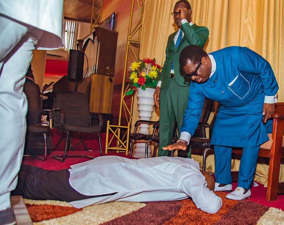 Bayelsa Governor, Duoye Diri lay flat on the floor during thanksgiving