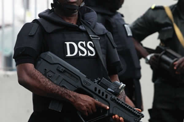 single mother sues DSS