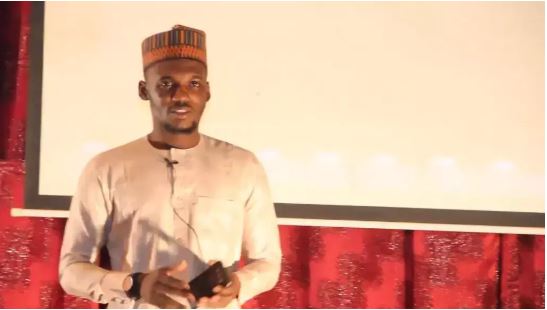  Bello Shagari,