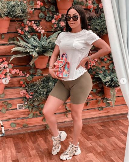 Toke Makinwa Wears Biker Shorts With Her Massive Camel Toe Visibly Showing  (Photos)
