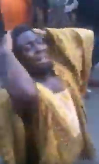 Man wailing after being scammed at computer village
