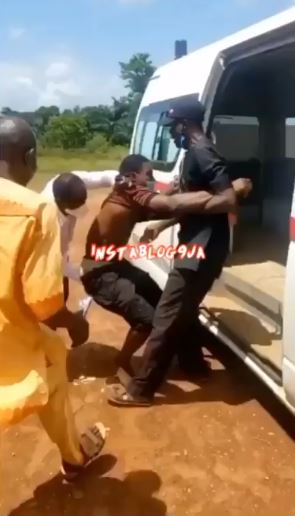 Coronavirus suspect fighting officials after he tried to escape from isolation