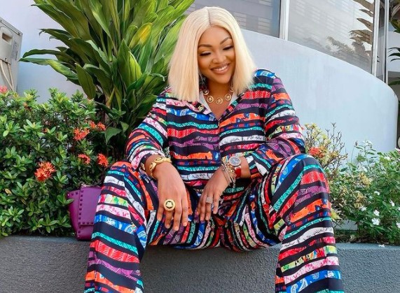 Mercy Aigbe shows off expensive gold versace ring and bangle