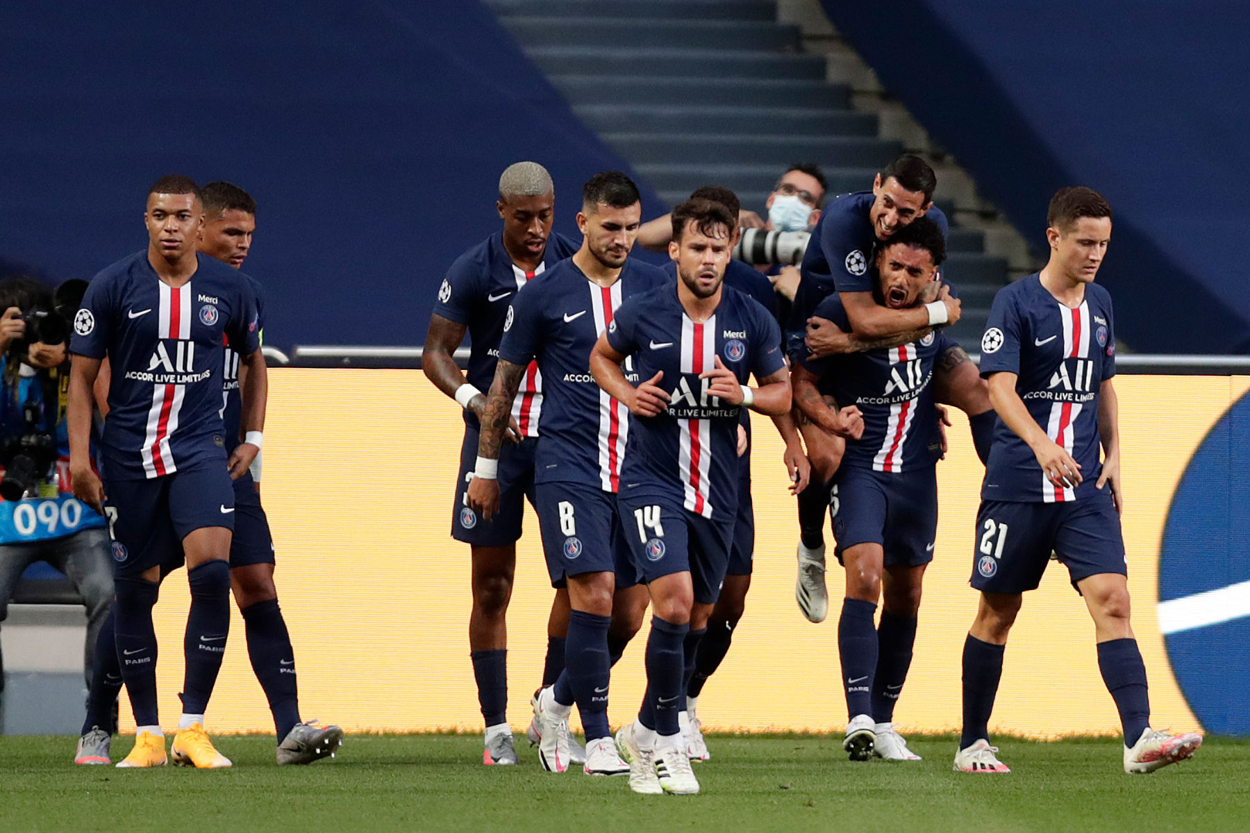 Oh No! Three PSG Players Test Positive For COVID19