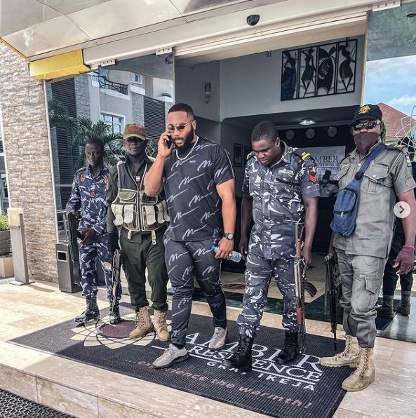 “Is It Now A Private Security System?” Nigeria Police Blasted Over