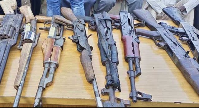 guns