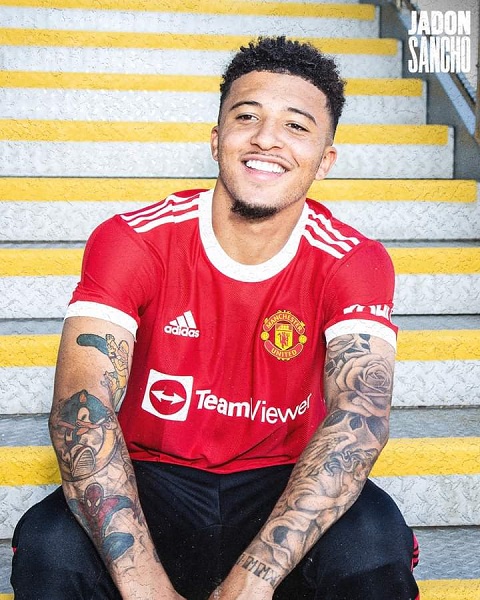 Jadon Sancho Completes £73m Move to Manchester United 