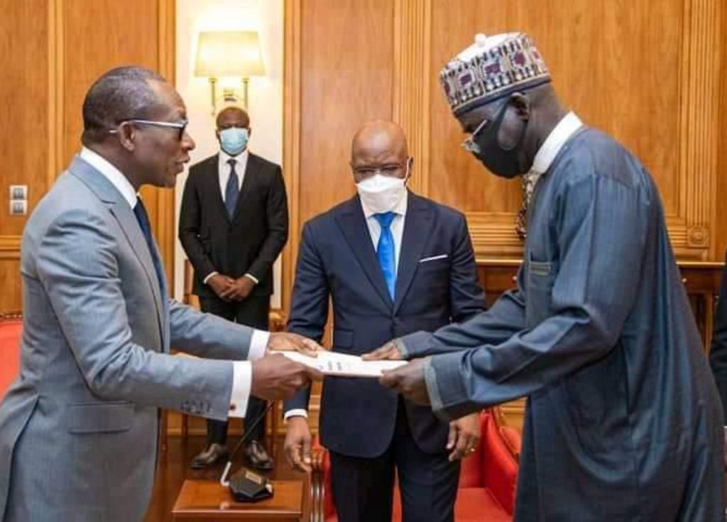 Ex-Army Chief, Buratai Resumes As Nigerian Envoy to Benin Republic 