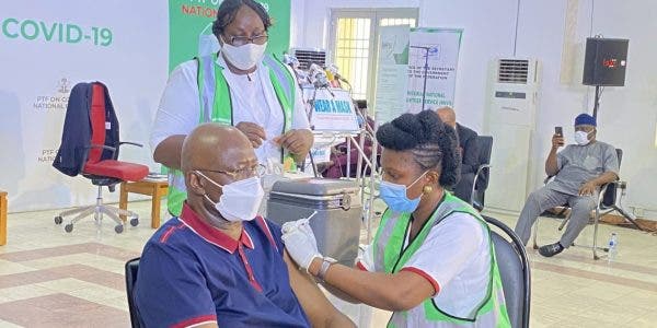 Members of the Presidential Taskforce on COVID-19  receiving coronavirus vaccine