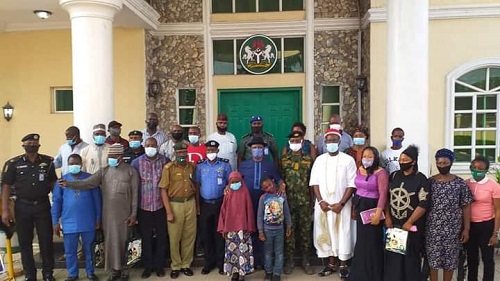 Obiano and families s of slain police officers
