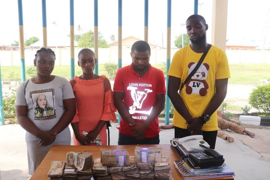 Police Parade Four Suspected Fraudsters In Niger State, Recover N3.8M #fraud