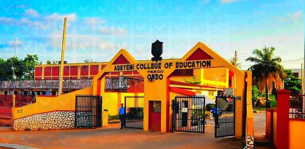 Adeyemi college