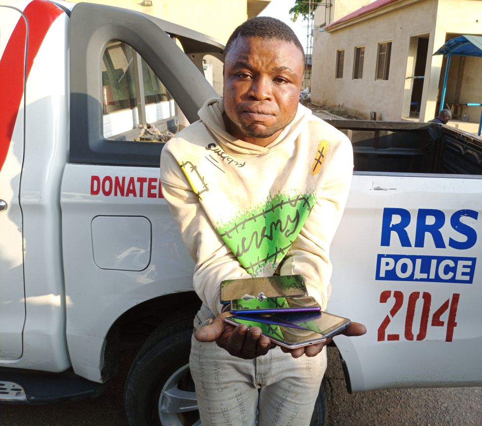 Lagos RRS Arrests Notorious Serial Phone Thief 
