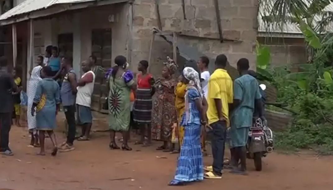 crowd