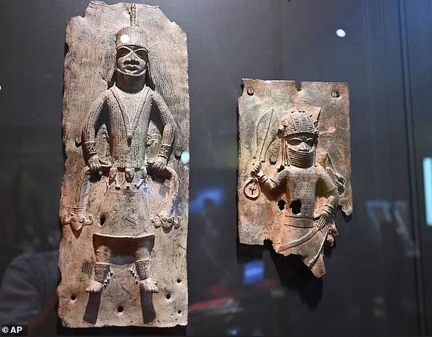artefacts