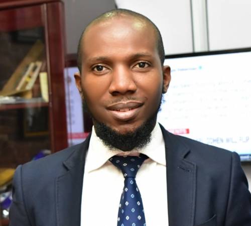 Inibehe Effiong 