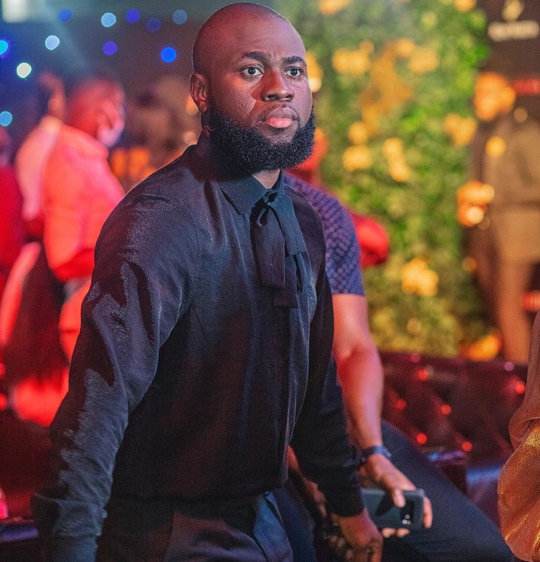 Lasisi Elenu