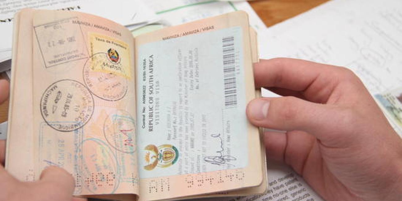 Nigerian Students Lament Delay In South African Visa Application, Accuse High Commission of Negligence 1 Nigerian Students Lament Delay In South African Visa Application, Accuse High Commission of Negligence