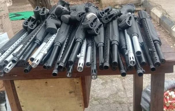 guns