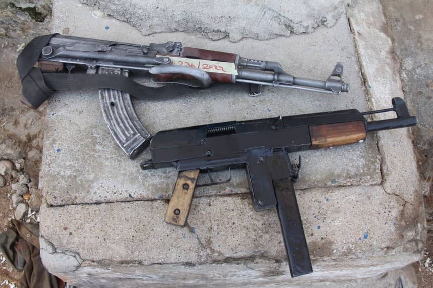 guns