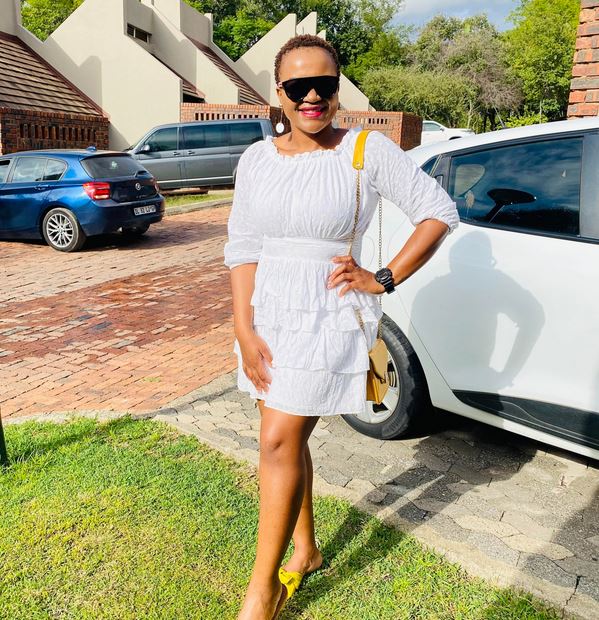  Nelly Coldetia Voyiya