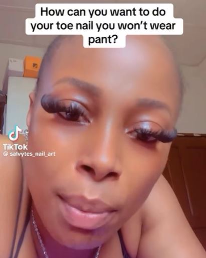 Nigerian Nail Technician